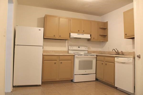 Primary Photo - 2174 S 109th East Ave