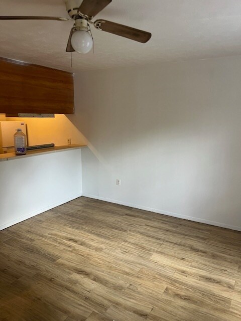 Photo - 3720 Capital St-D