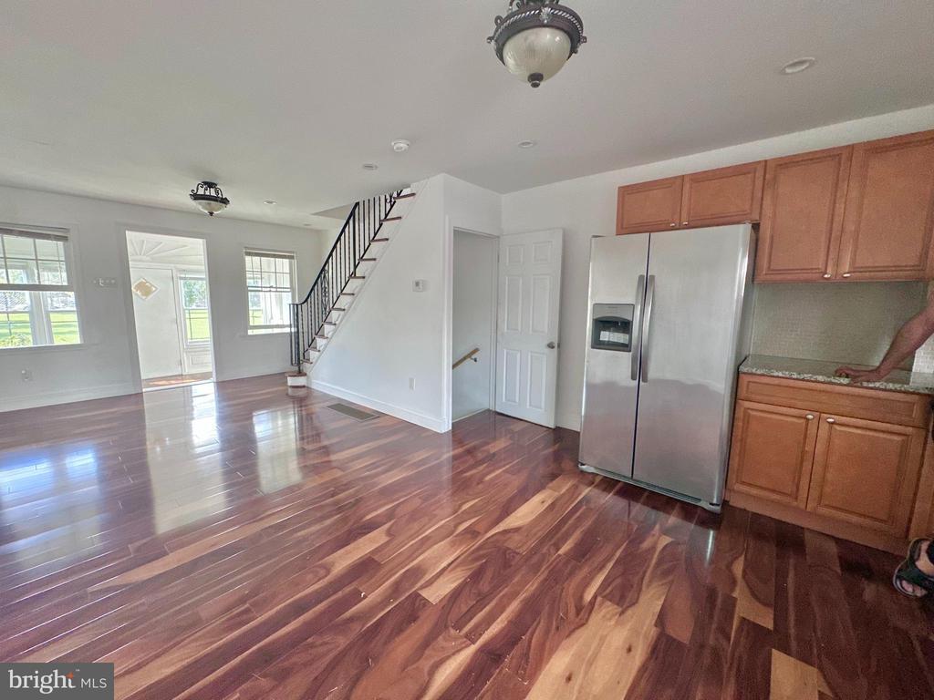 Foto principal - 6525 Edmund St