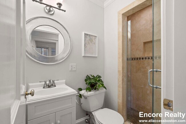 Foto del edificio - 244 Beacon St