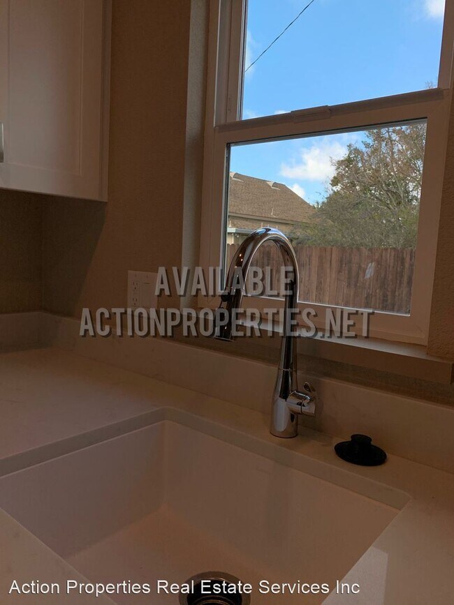 Foto del edificio - 1 br, 1 bath House - 113 Doyle Street Unit A