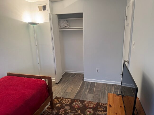 Foto del edificio - 14824 Palmerston Sq