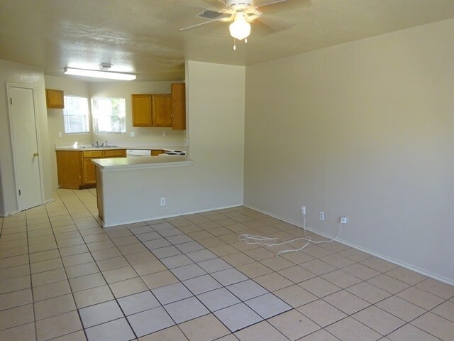 Foto del edificio - 3638 Candlehead Ln