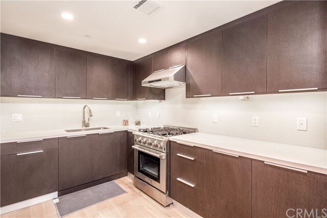 Foto del edificio - 2939 Leeward Ave