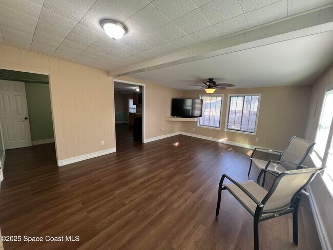 Foto del edificio - 1616 Terrace St