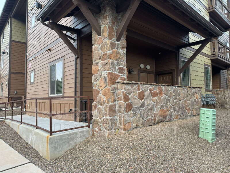 Photo - 1650 E Ponderosa Pkwy