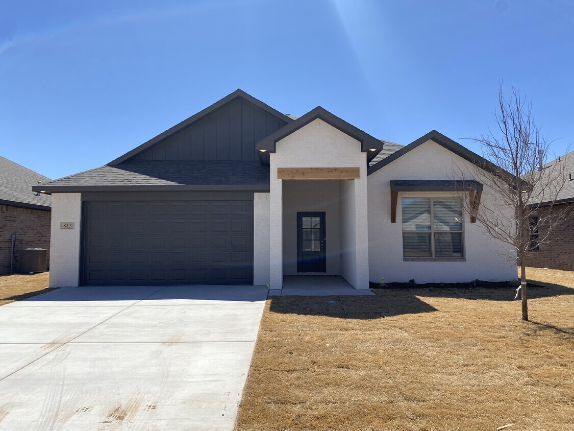 Foto principal - Large 4/2 in Wolfforth!!