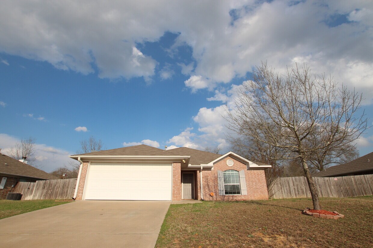20630 Bluegrass Cir, Flint, TX 75762 House Rental in Flint, TX