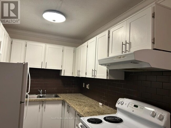 Building Photo - 133 Dunn Ave