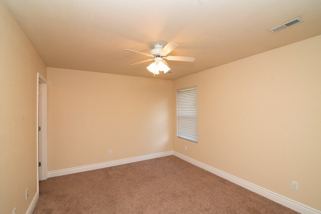 Building Photo - 205 Rylee Cir