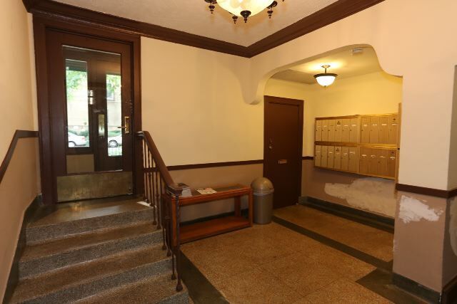 Foto del edificio - 2819 N Burling St