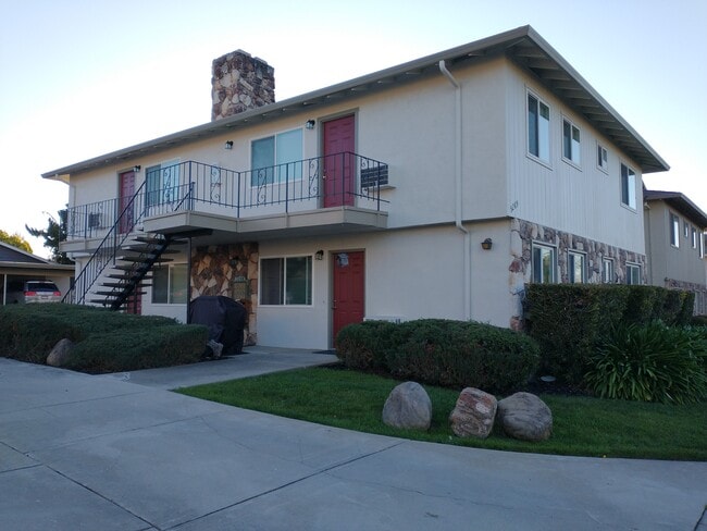 Building Photo - 5289 Balhan Ct