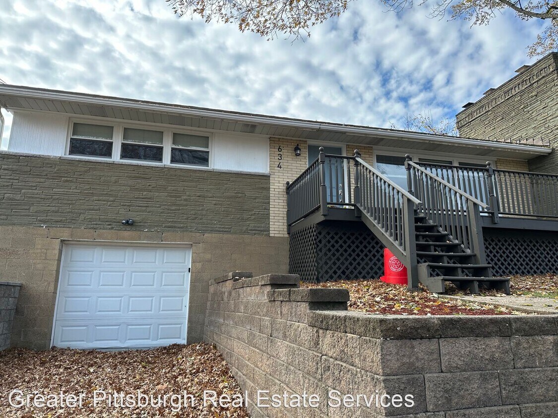 Primary Photo - 3 br, 1.5 bath House - 634 Idaho Ave.
