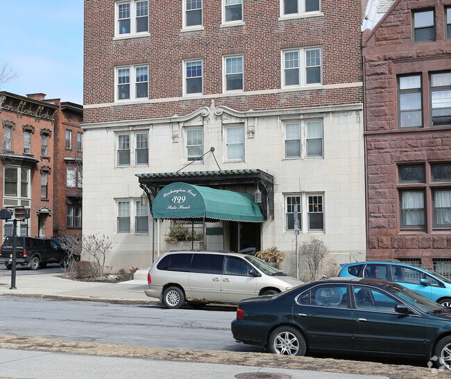 Foto del edificio - 399 Henry Johnson Blvd
