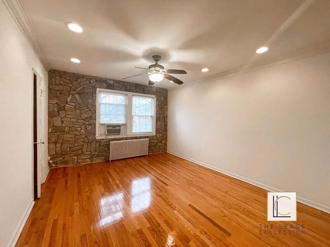 Building Photo - 1811 18th St SE