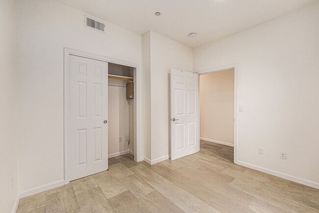 Foto del edificio - 4895 Shattuck Ave.