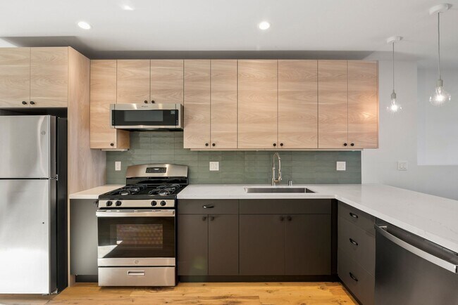 Foto del edificio - 114-118 Precita Ave