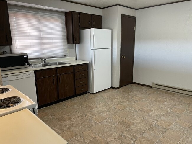Foto del edificio - 704 Miller Ct