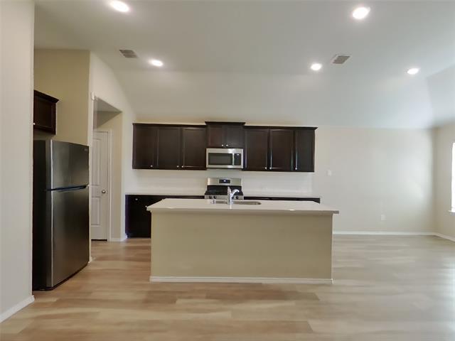 Foto del edificio - 2428 Dolostone Dr