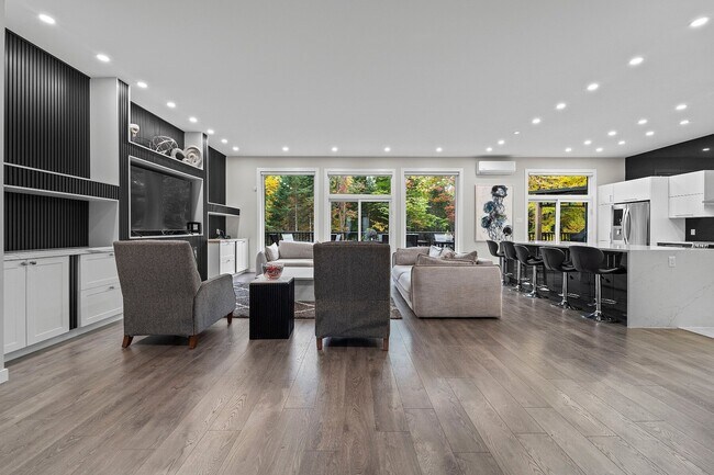 Photo du bâtiment - 44 Chem. d'Estérel