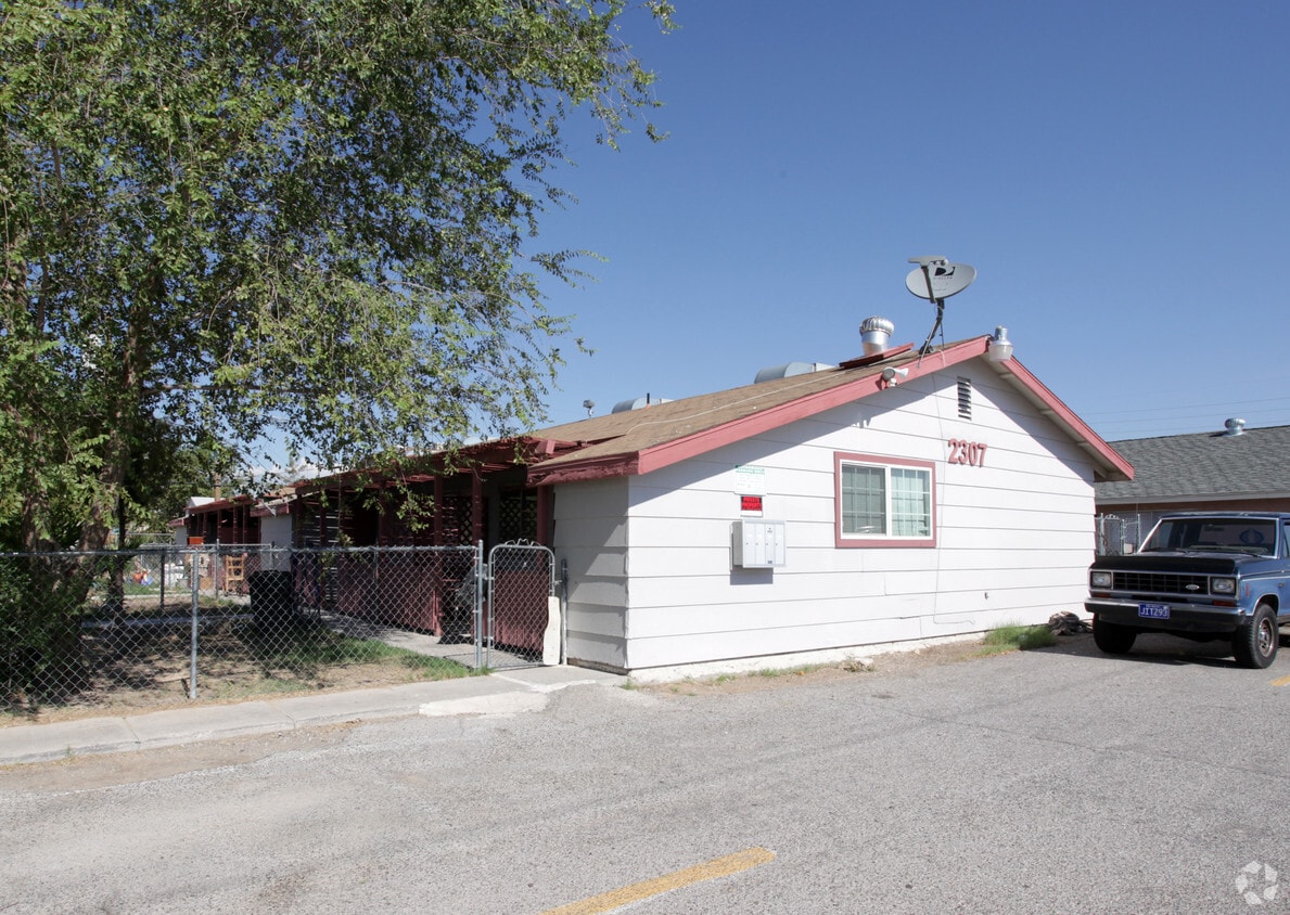 Primary Photo - 2301-2307 Ellis St
