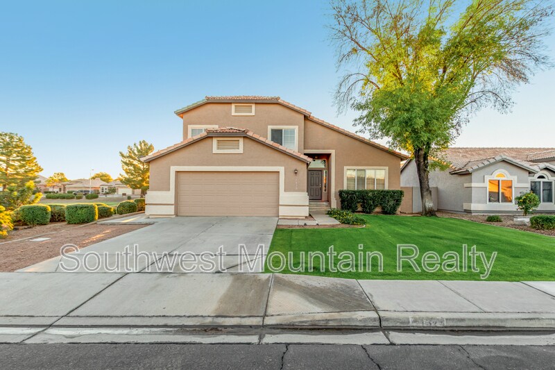 Foto principal - 1523 S Vine St