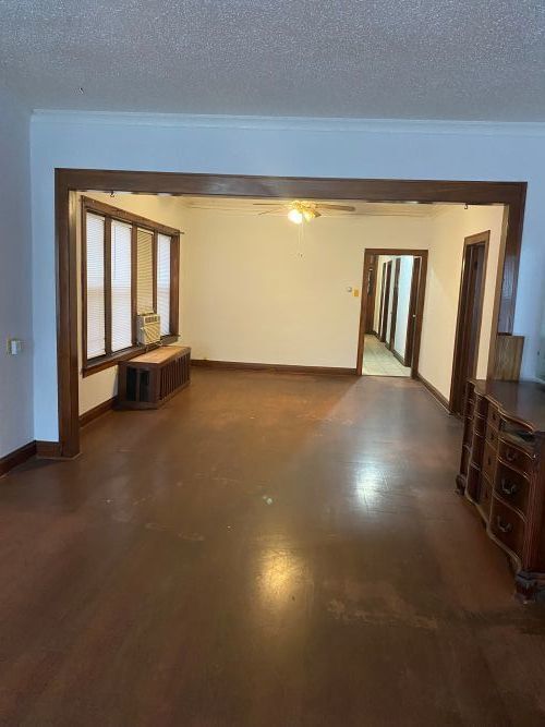 Foto del edificio - 10214 S State St