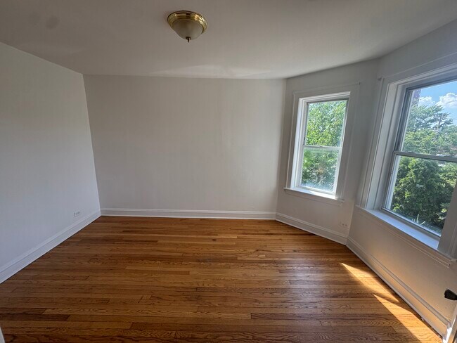 Foto del edificio - 4251 W Haddon Ave
