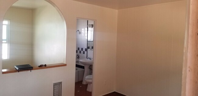 Foto del edificio - Cozy 1 BR. in Golden Hill - Close to All