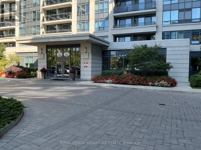 Photo du bâtiment - 306 - 372 HWY 7 E