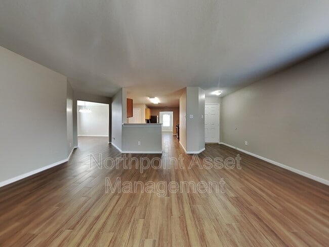 Building Photo - 2115 Juniper Dale Dr