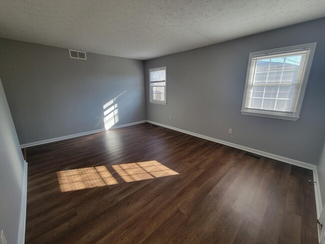 Building Photo - 2801 Winter Garden