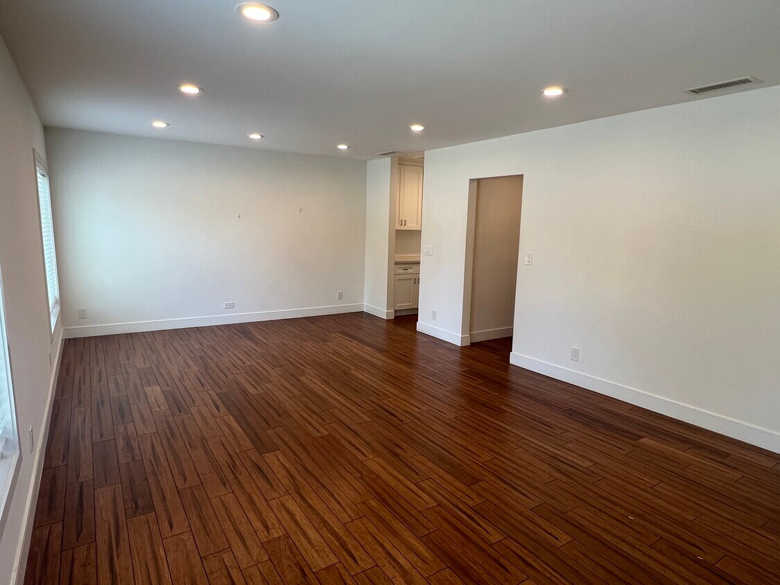 874 E Ladera St Unit 1, Pasadena, CA 91104 Apartments in Pasadena, CA