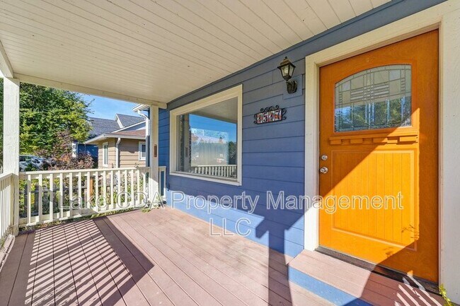Building Photo - 1517 Coeur D Alene Ave