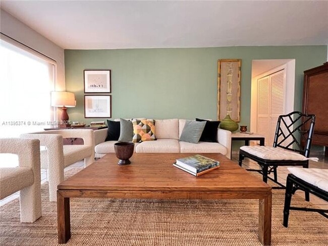 Building Photo - 555 Crandon Blvd