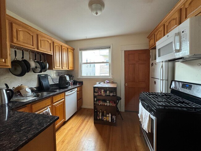 Foto del edificio - 33 Magnus Ave