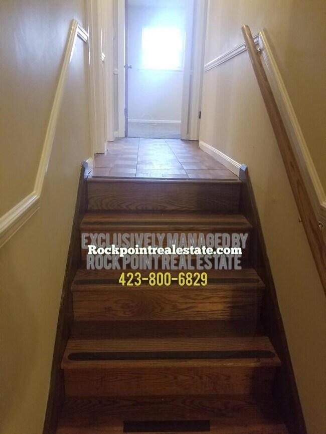 Building Photo - Affordable Home Near VW!