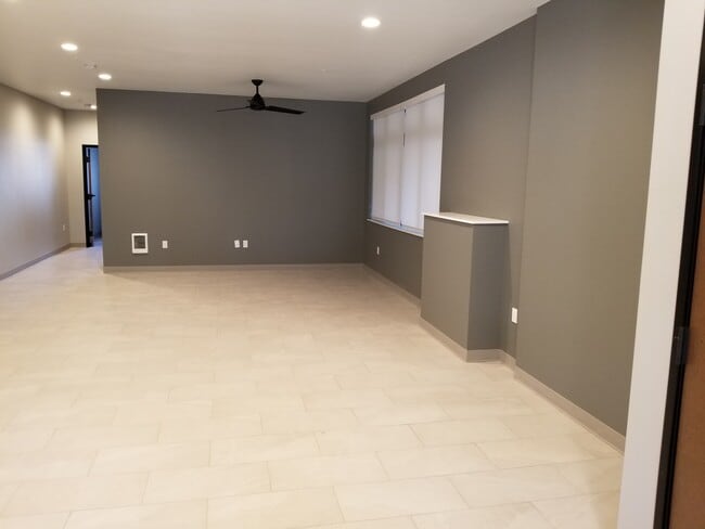 Viviendo - Quincy Square Apartments