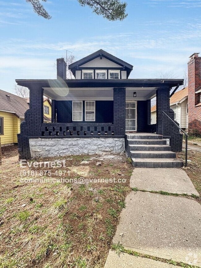 Building Photo - 5340 Olive St