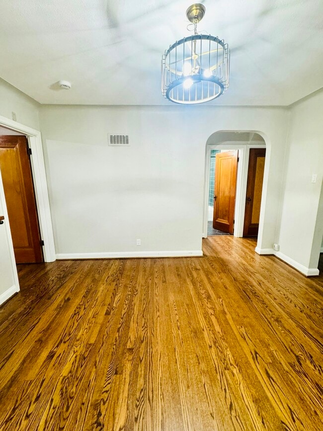 Building Photo - 4267 Utah St