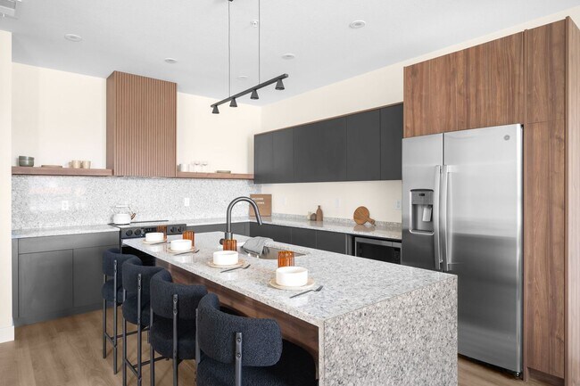 Foto del edificio - 50% Off First Month's Rent! Modern Eleganc...