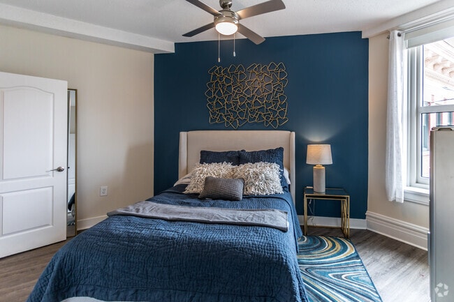 Interior Photo - Gayoso House & Pembroke Square