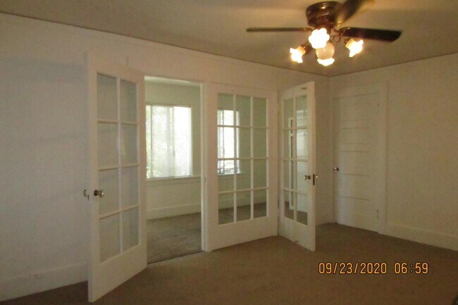 Building Photo - 303 Tilton Ave