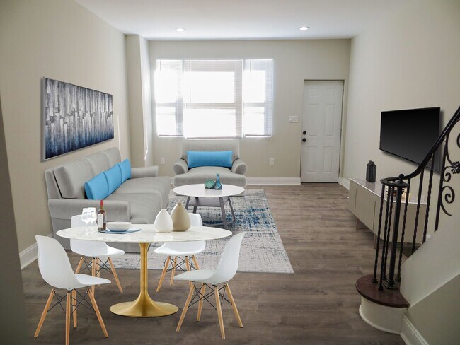 Foto del edificio - SPACIOUS 3bd/1.5ba Home in Point Breeze Av...