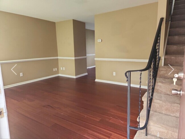 Foto del edificio - Oaks Townhouses