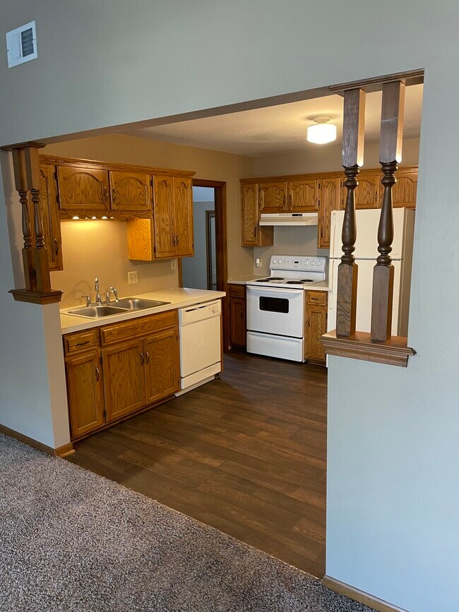 Building Photo - 731 N Liberty St