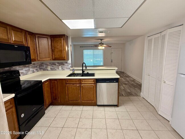 Foto del edificio - 1515 Huntington Ln