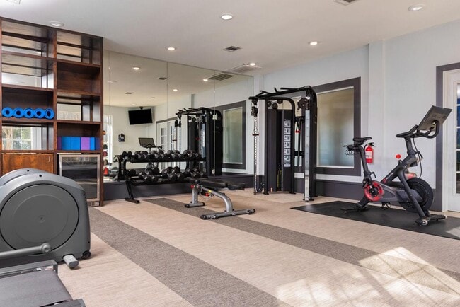 Foto del edificio - Ellie Apartments