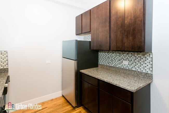 Foto del edificio - 4847 N Damen Ave