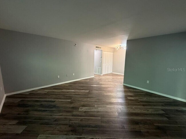 Foto del edificio - 5800 Hollywood Blvd